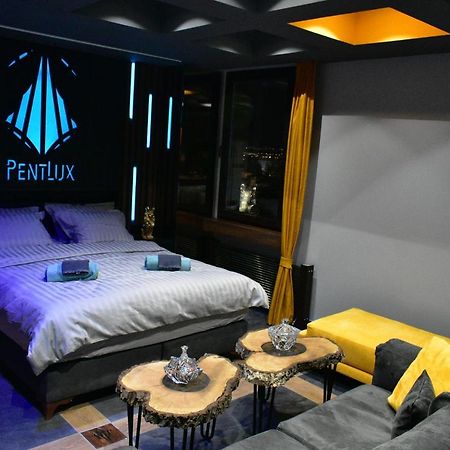 Pentlux - Spa Penthouse In The Heart Of スコピエ エクステリア 写真