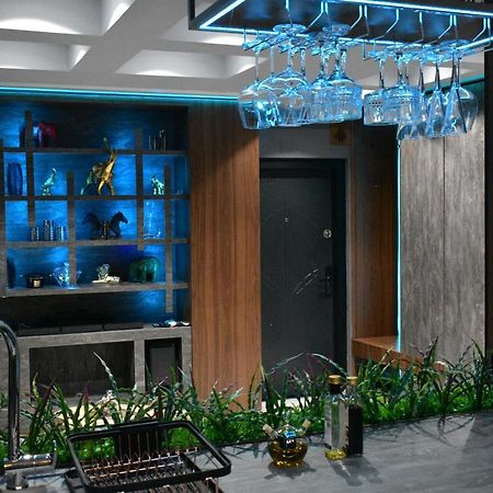 Pentlux - Spa Penthouse In The Heart Of スコピエ エクステリア 写真