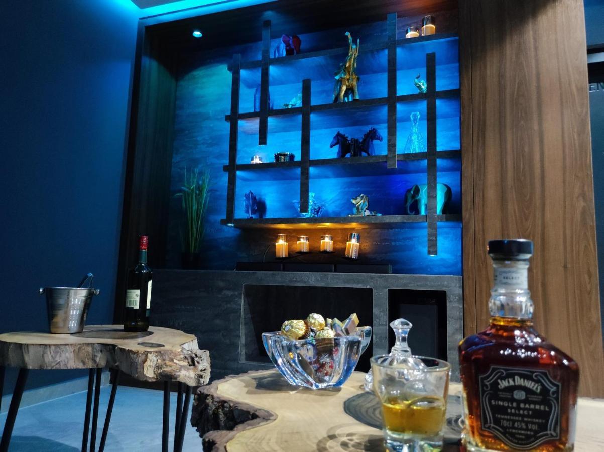 Pentlux - Spa Penthouse In The Heart Of スコピエ エクステリア 写真