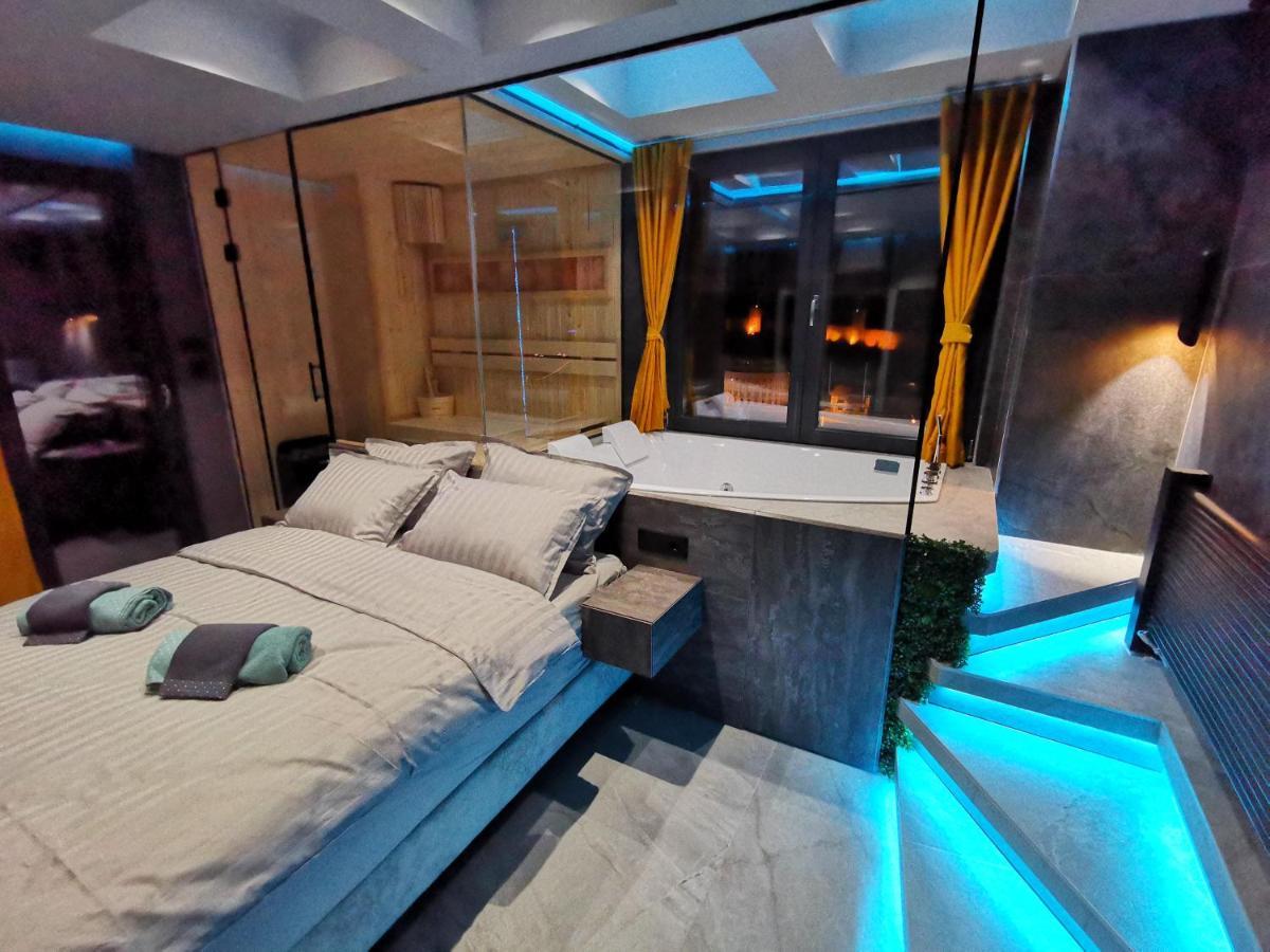 Pentlux - Spa Penthouse In The Heart Of スコピエ エクステリア 写真