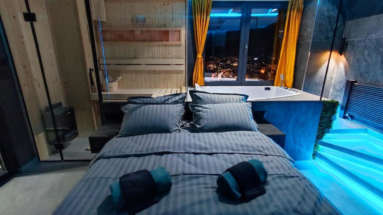 Pentlux - Spa Penthouse In The Heart Of スコピエ エクステリア 写真