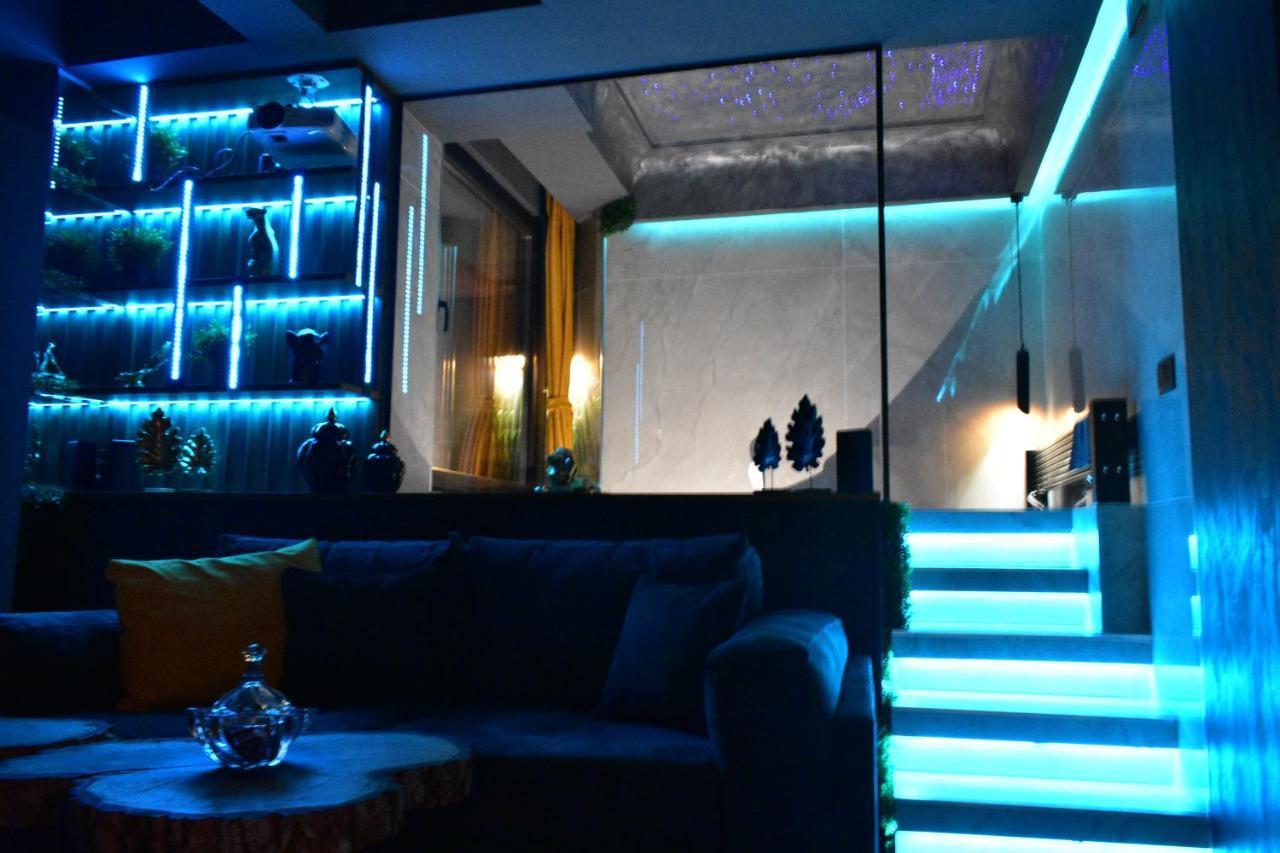 Pentlux - Spa Penthouse In The Heart Of スコピエ エクステリア 写真