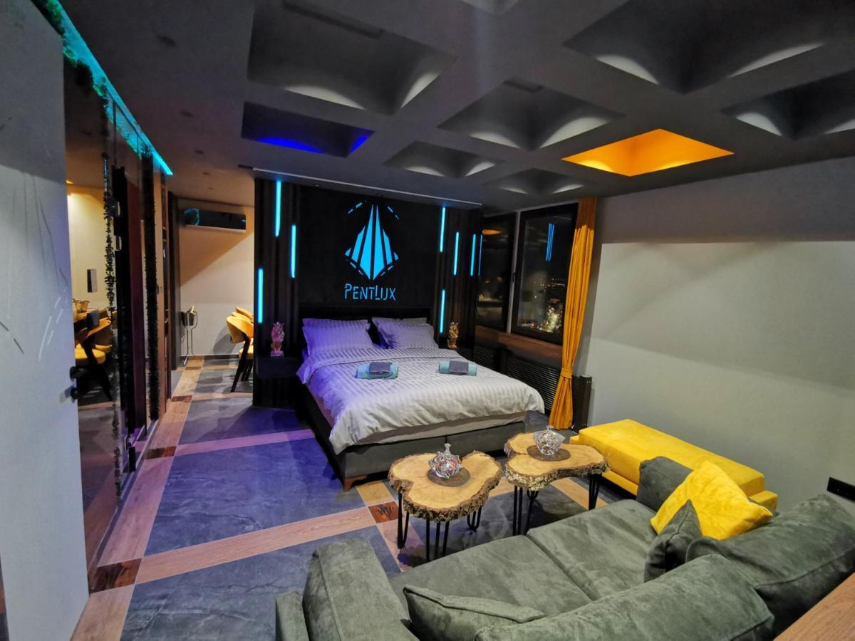 Pentlux - Spa Penthouse In The Heart Of スコピエ エクステリア 写真