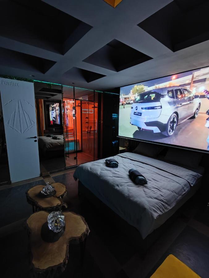 Pentlux - Spa Penthouse In The Heart Of スコピエ エクステリア 写真