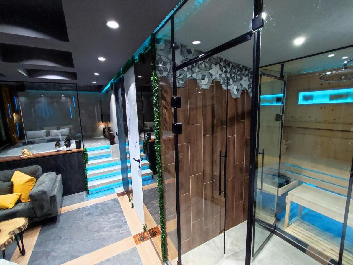 Pentlux - Spa Penthouse In The Heart Of スコピエ エクステリア 写真