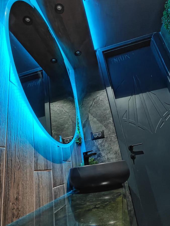Pentlux - Spa Penthouse In The Heart Of スコピエ エクステリア 写真