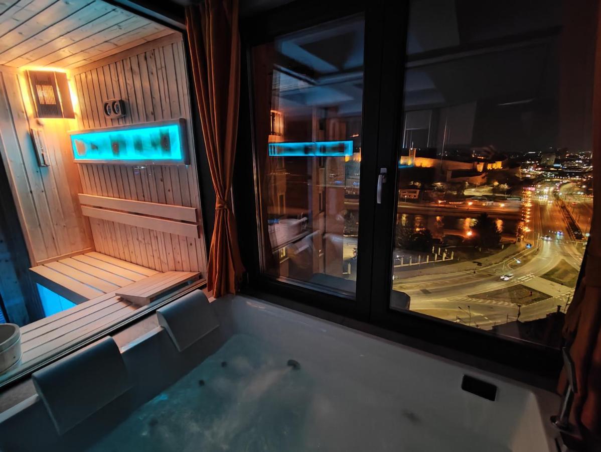 Pentlux - Spa Penthouse In The Heart Of スコピエ エクステリア 写真